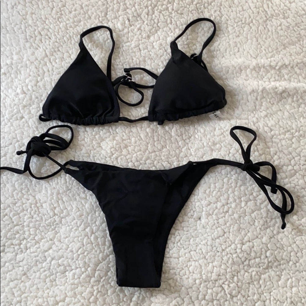 Black Bikini